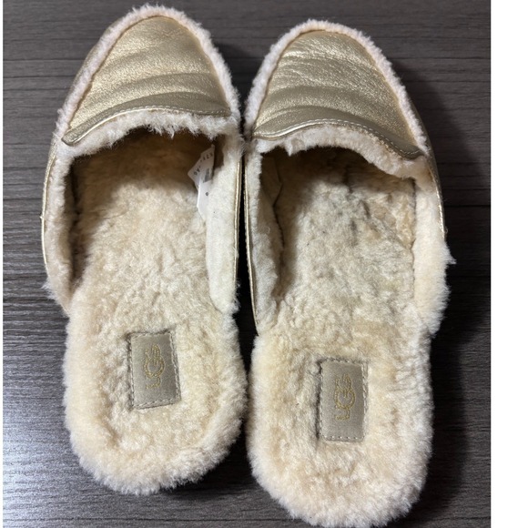 UGG Lane Metallic Gold Platinum Gold Sheepskin Lined Loafer Slipper Women Sz 8.5 - Picture 5 of 9